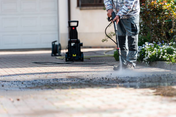 Best Affordable Pressure Washing  in Country Clu, CA