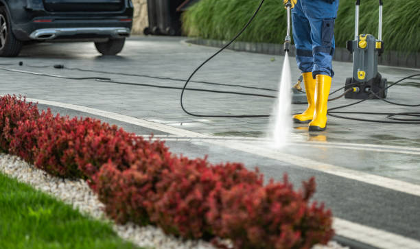 Why Choose Our Certified Pressure Washing Experts for Your Project Needs in Country Clu, CA?